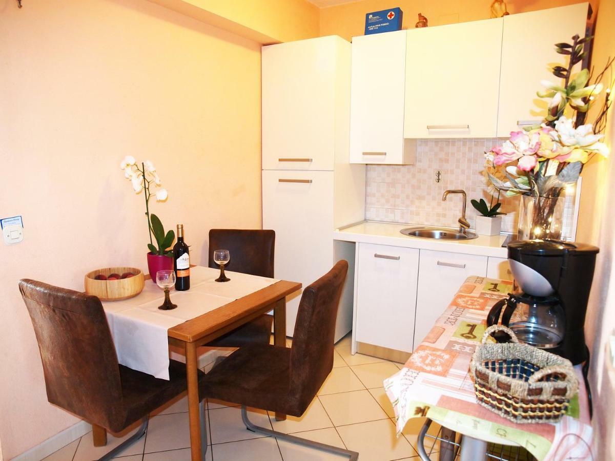 Apartmani Diana Макарська Екстер'єр фото