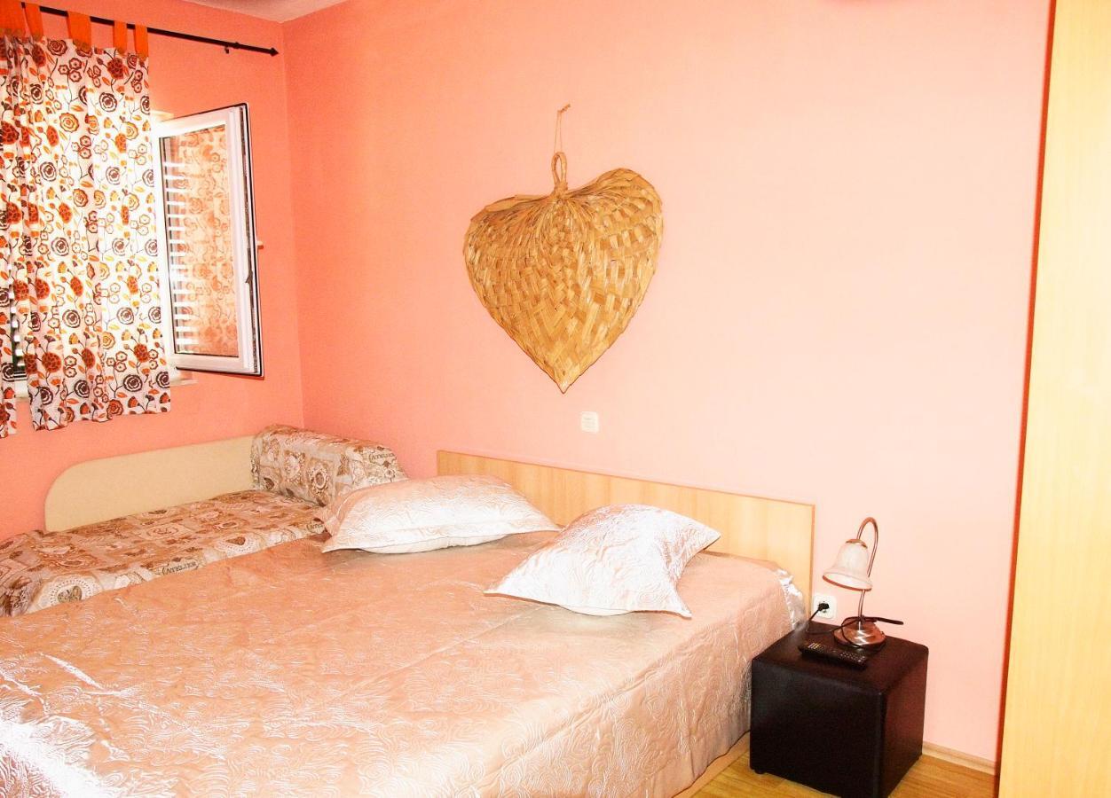 Apartmani Diana Макарська Екстер'єр фото