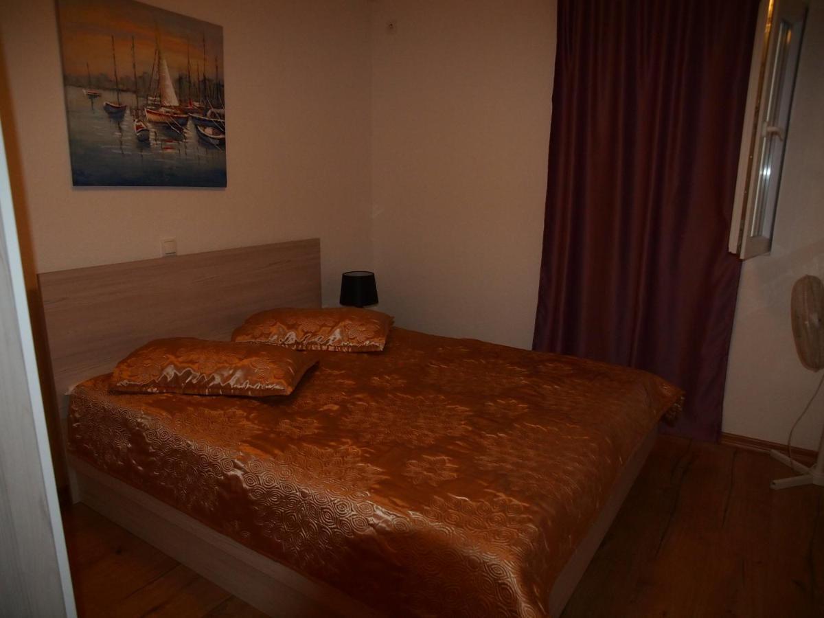 Apartmani Diana Макарська Екстер'єр фото