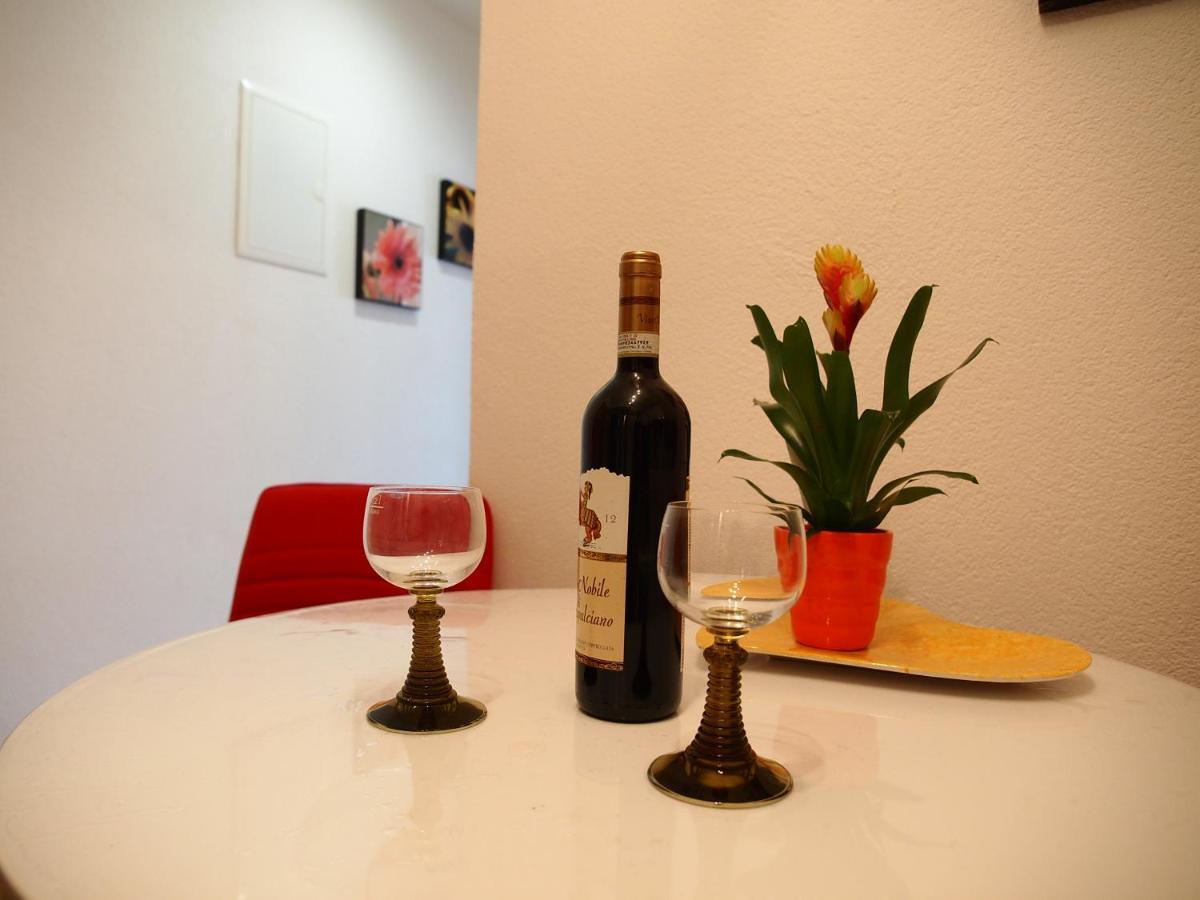 Apartmani Diana Макарська Екстер'єр фото