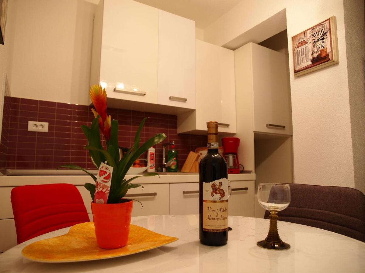 Apartmani Diana Макарська Екстер'єр фото