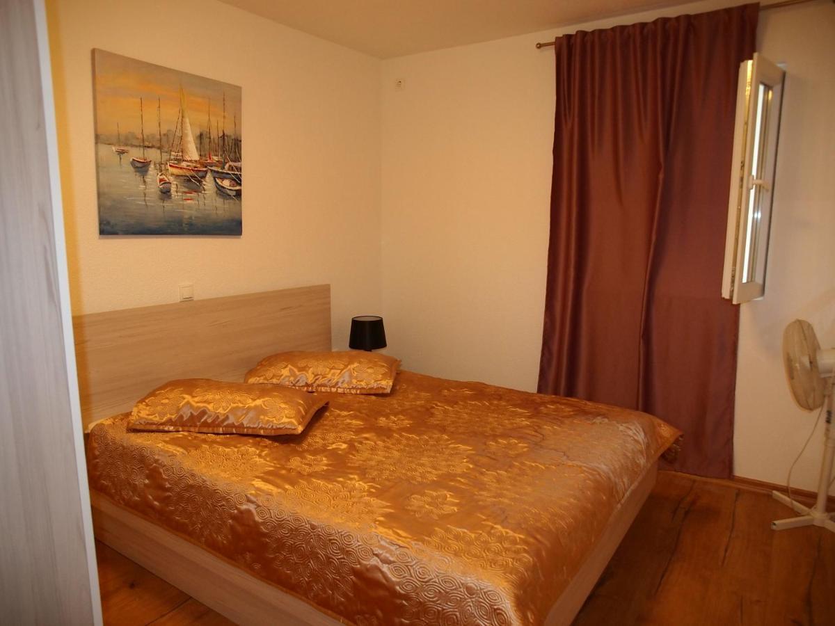 Apartmani Diana Макарська Екстер'єр фото